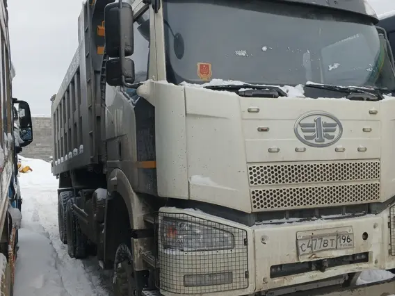 Самосвал FAW J6 2023 года б/у фото 2