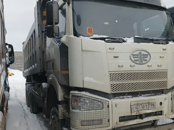 Самосвал FAW J6 2023 года б/у фото 3