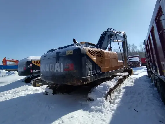 HYUNDAI R225LVS 2023 года б/у фото 7