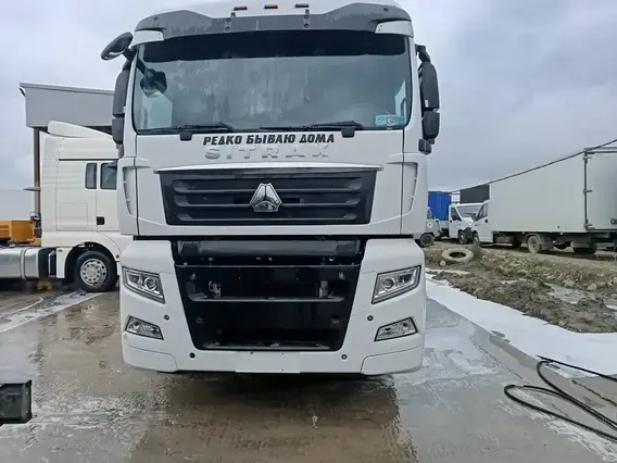 Седельный тягач SITRAK c7h 2023 года б/у фото 2