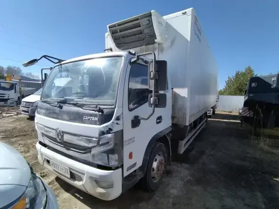 Изотермический фургон Dongfeng C120L 2023 года б/у