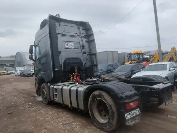 Седельный тягач Shacman SX4188YY381 2023 года б/у фото 5