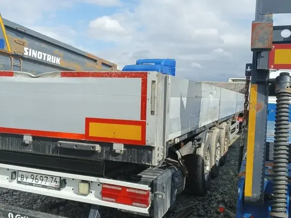 Грузовой полуприцеп общего назначения GRUNWALD 9453 2024 года б/у фото 8
