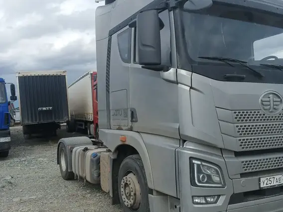 Седельный тягач FAW JH6 2024 года б/у фото 4