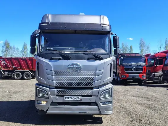 Седельный тягач FAW JH6 2023 года б/у фото 3