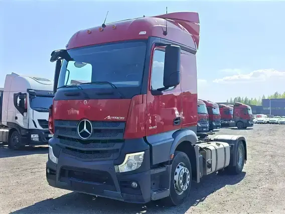 Седельный тягач Mercedes-Benz Actros 2022 года б/у фото 3