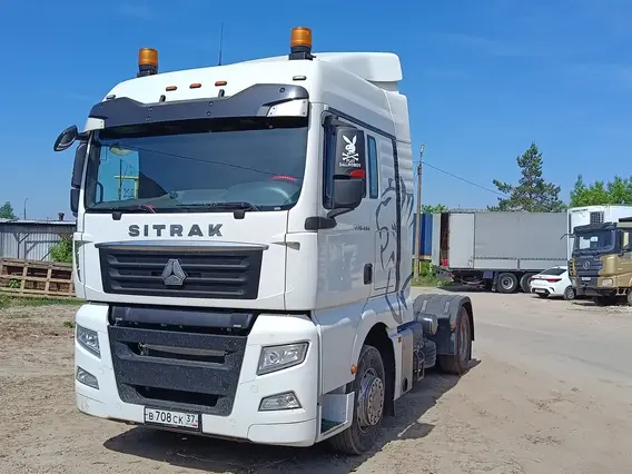 Седельный тягач SITRAK c7h 2023 года б/у фото 3