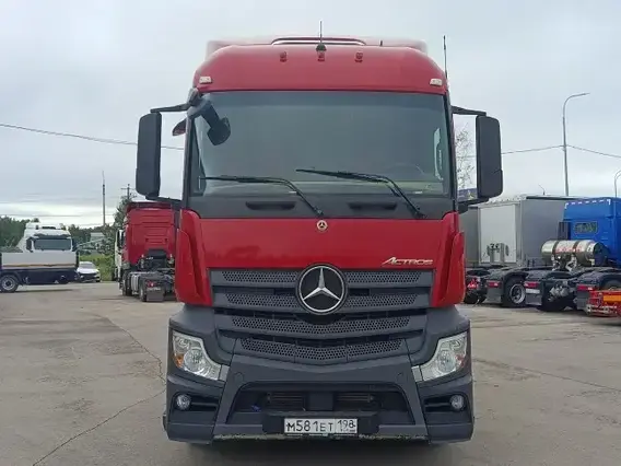 Седельный тягач Mercedes-Benz Actros 2022 года б/у