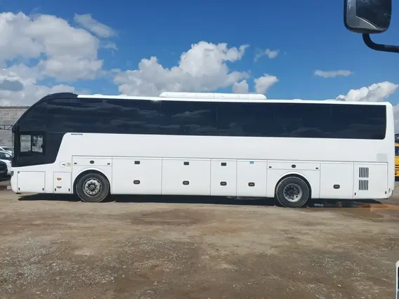Междугородний автобус ZHONGTONG LCK6127H 2023 года б/у фото 5
