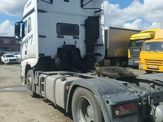 Седельный тягач FAW J7 2023 года б/у фото 5