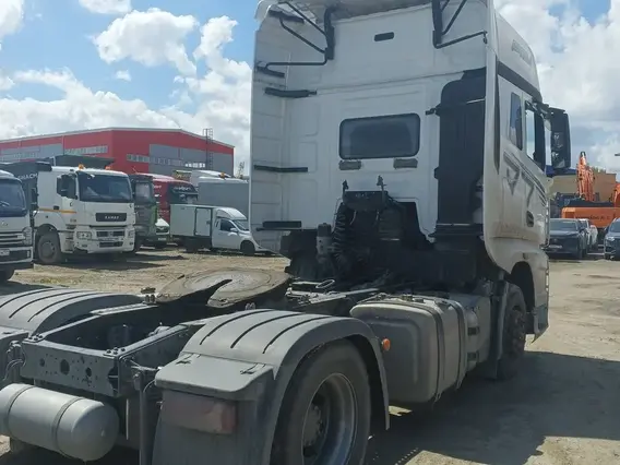 Седельный тягач FAW J7 2023 года б/у фото 7