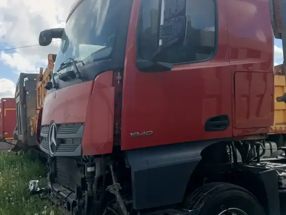 Седельный тягач Mercedes-Benz Actros 2021 года б/у фото 2