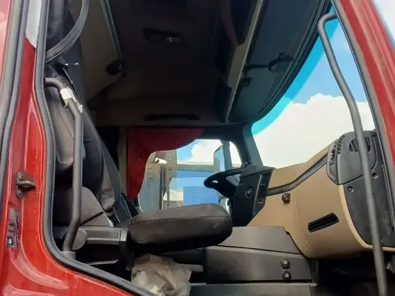 Седельный тягач Mercedes-Benz Actros 2021 года б/у фото 8