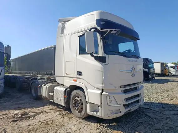 Седельный тягач Dongfeng DFH4180 2023 года б/у фото 4