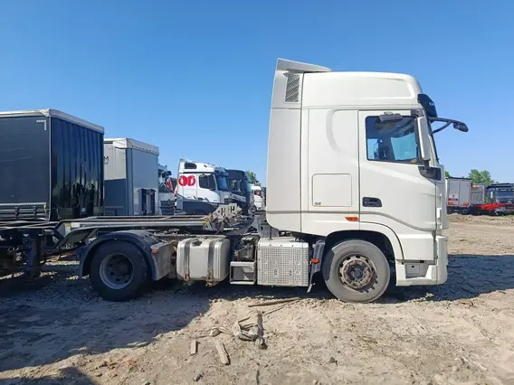 Седельный тягач Dongfeng DFH4180 2023 года б/у фото 9