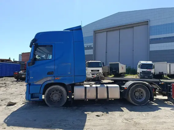 Седельный тягач Dongfeng DFH4180 2023 года б/у фото 8