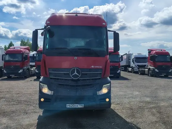 Седельный тягач Mercedes-Benz Actros 2021 года б/у фото 3