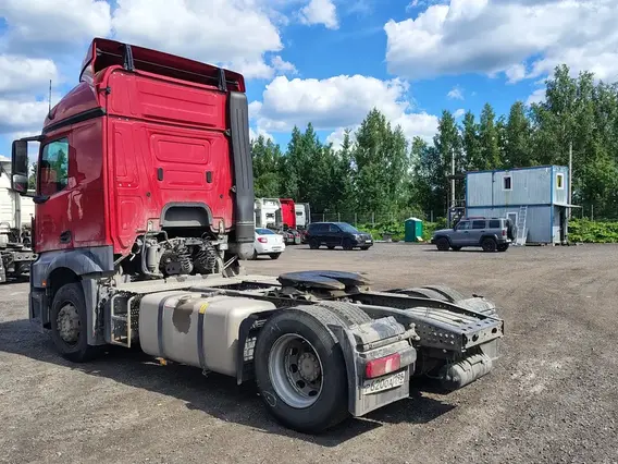 Седельный тягач Mercedes-Benz Actros 2021 года б/у фото 6