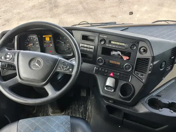 Седельный тягач Mercedes-Benz Actros 2022 года б/у фото 10