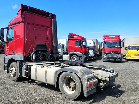 Седельный тягач Mercedes-Benz Actros 2022 года б/у фото 6