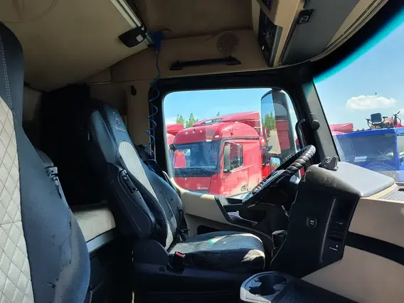 Седельный тягач Mercedes-Benz Actros 2021 года б/у фото 12