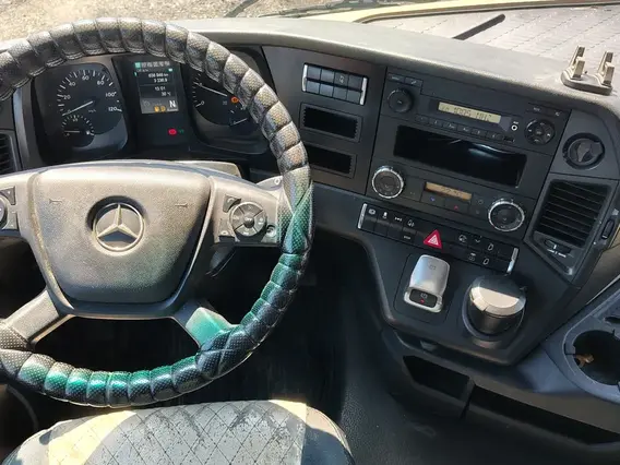 Седельный тягач Mercedes-Benz Actros 2021 года б/у фото 10
