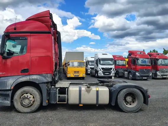 Седельный тягач Mercedes-Benz Actros 2021 года б/у фото 5