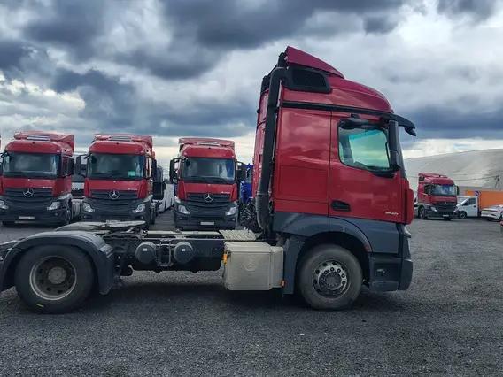 Седельный тягач Mercedes-Benz Actros 2021 года б/у фото 9