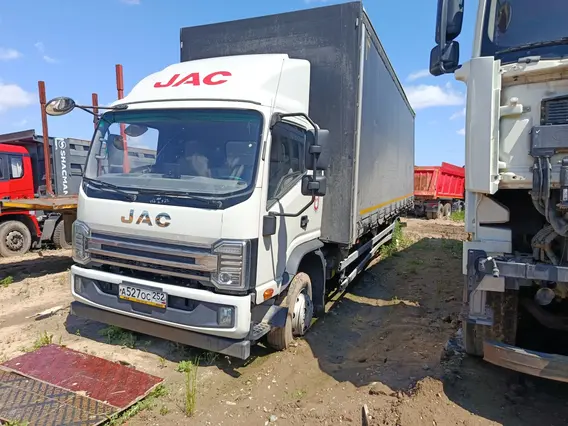 Тентованный грузовик JAC N120L 2024 года б/у фото 2