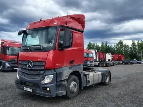 Седельный тягач Mercedes-Benz Actros 2021 года б/у