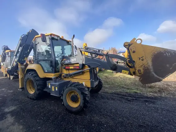 Экскаватор-погрузчик XCMG XC8-S2570 2023 года б/у