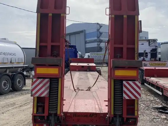 Полуприцеп-тяжеловоз НОВОСИБАРЗ 98132B 2023 года б/у фото 4