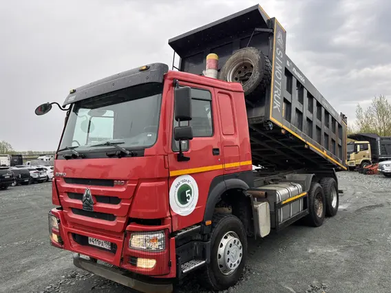 Самосвал Howo HW76 2023 года б/у фото 3