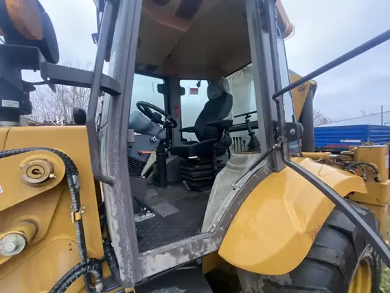 Экскаватор-погрузчик RUNMAX SE440T 2023 года б/у фото 9