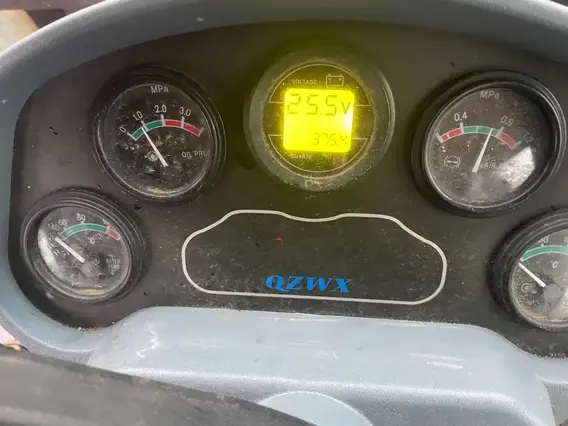 Экскаватор-погрузчик RUNMAX SE440T 2023 года б/у фото 10