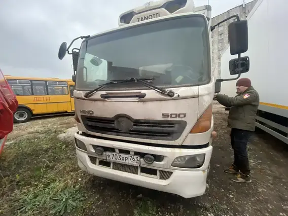 Фургон-рефрижератор HINO 500 2016 года б/у фото 3