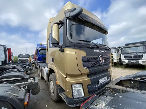 Седельный тягач Shacman SX42584W324C 2022 года б/у