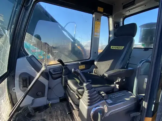 Экскаватор HYUNDAI R215VSPRO 2022 года б/у фото 6