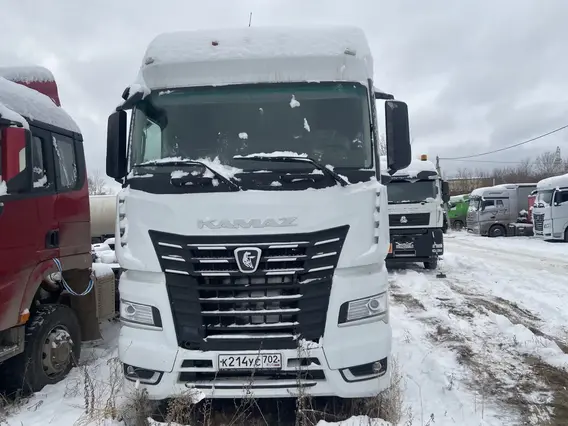 Седельный тягач Камаз 54901 2023 года б/у фото 2