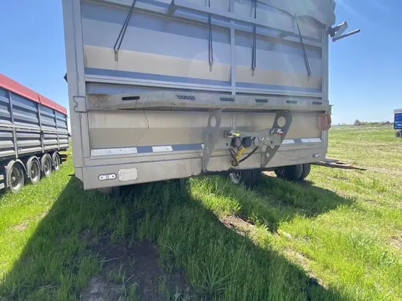 Полуприцеп самосвальный ЮГ АВТО 924100 2022 года б/у фото 8