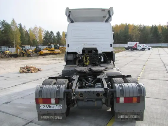 Седельный тягач Mercedes-Benz Axor 2016 года б/у фото 5