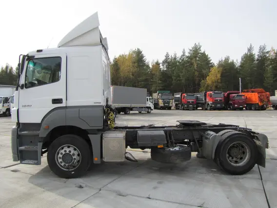 Седельный тягач Mercedes-Benz Axor 2016 года б/у фото 4
