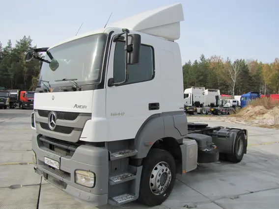 Седельный тягач Mercedes-Benz Axor 2016 года б/у фото 3