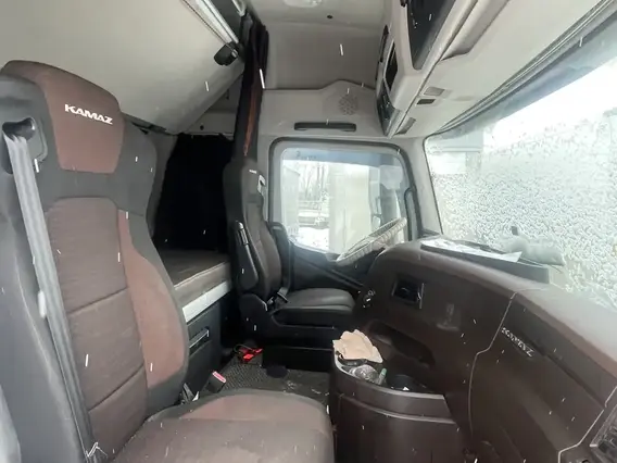 Седельный тягач Камаз 54901 2021 года б/у фото 8
