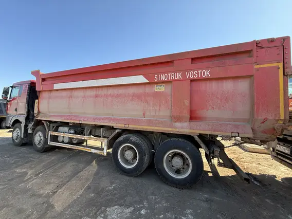 Самосвал Sinotruk Sitrak c7h 2022 года б/у фото 5