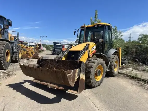 Экскаватор-погрузчик JCB 3CXS14M2NM 2017 года б/у