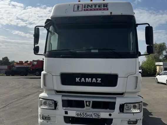 Седельный тягач Камаз 5490 2017 года б/у фото 4