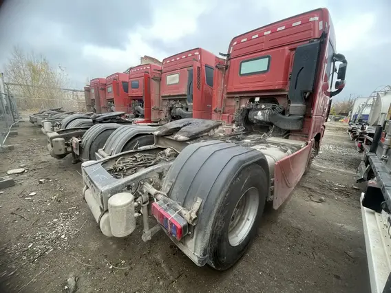 Седельный тягач Foton Auman EST A 2023 года б/у фото 6