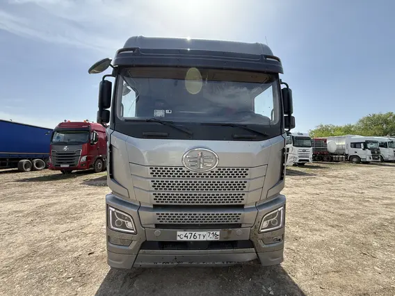 Седельный тягач FAW JH6 2023 года б/у фото 2