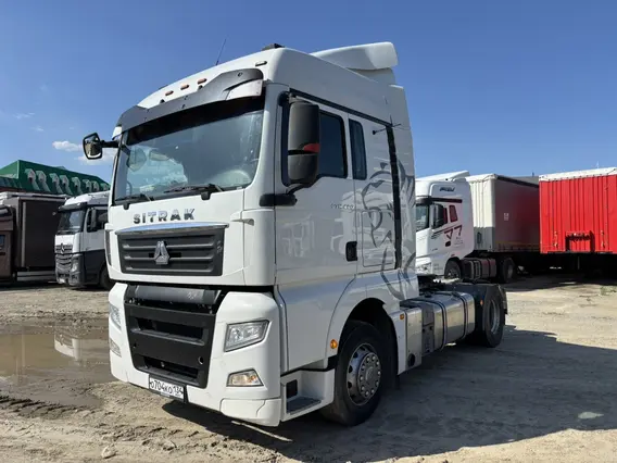 Седельный тягач SITRAK c7h 2023 года б/у